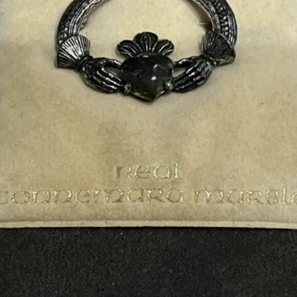 Vintage Soldor Claddagh Celtic Connemara Marble Heart Pin Brooch Irish Wedding - Picture 3 of 5